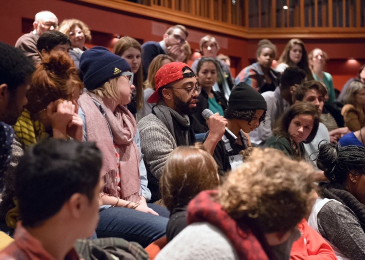 Photo Flash: WE MUST BREATHE at Chicago's Victory Gardens Theater  Image