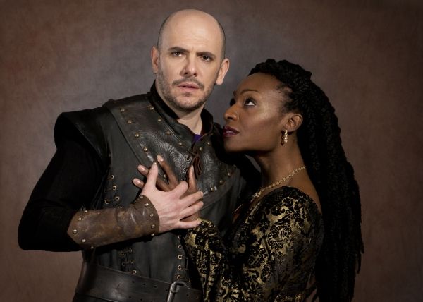 Macbeth (Chris Genebach) and Lady Macbeth (Lanise Antoine Shelley) Photo