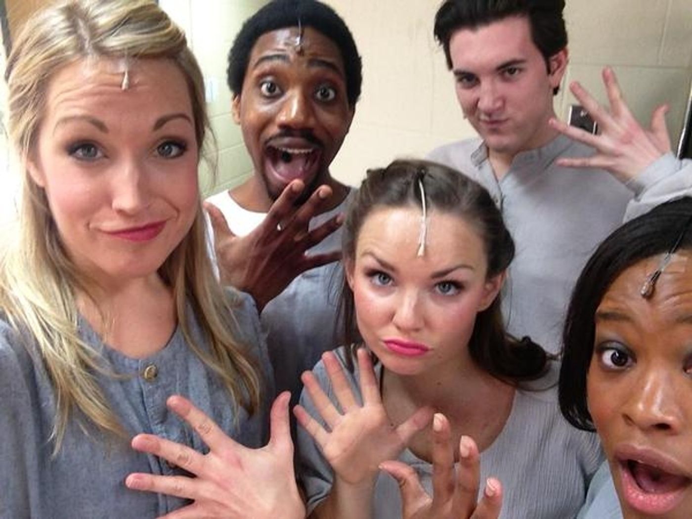 Photo Flash: Saturday Intermission Pics - December 20 - FABULOUS Recreates Nativity, BILLY ELLIOT Steals MEET ME IN ST. LOUIS, and Many More!  Image