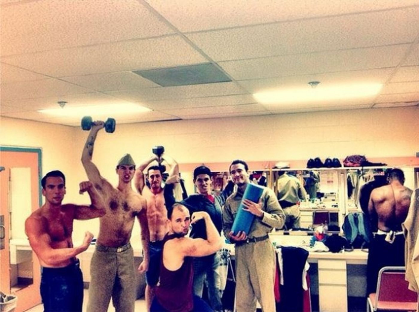 Photo Flash: Saturday Intermission Pics - December 20 - FABULOUS Recreates Nativity, BILLY ELLIOT Steals MEET ME IN ST. LOUIS, and Many More!  Image