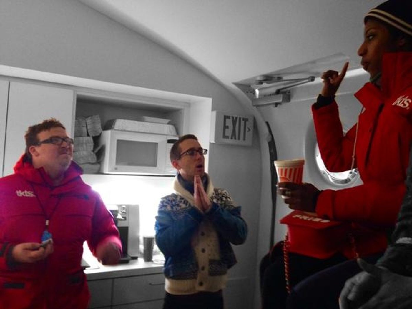 Photo Flash: Saturday Intermission Pics - December 20 - FABULOUS Recreates Nativity, BILLY ELLIOT Steals MEET ME IN ST. LOUIS, and Many More!  Image