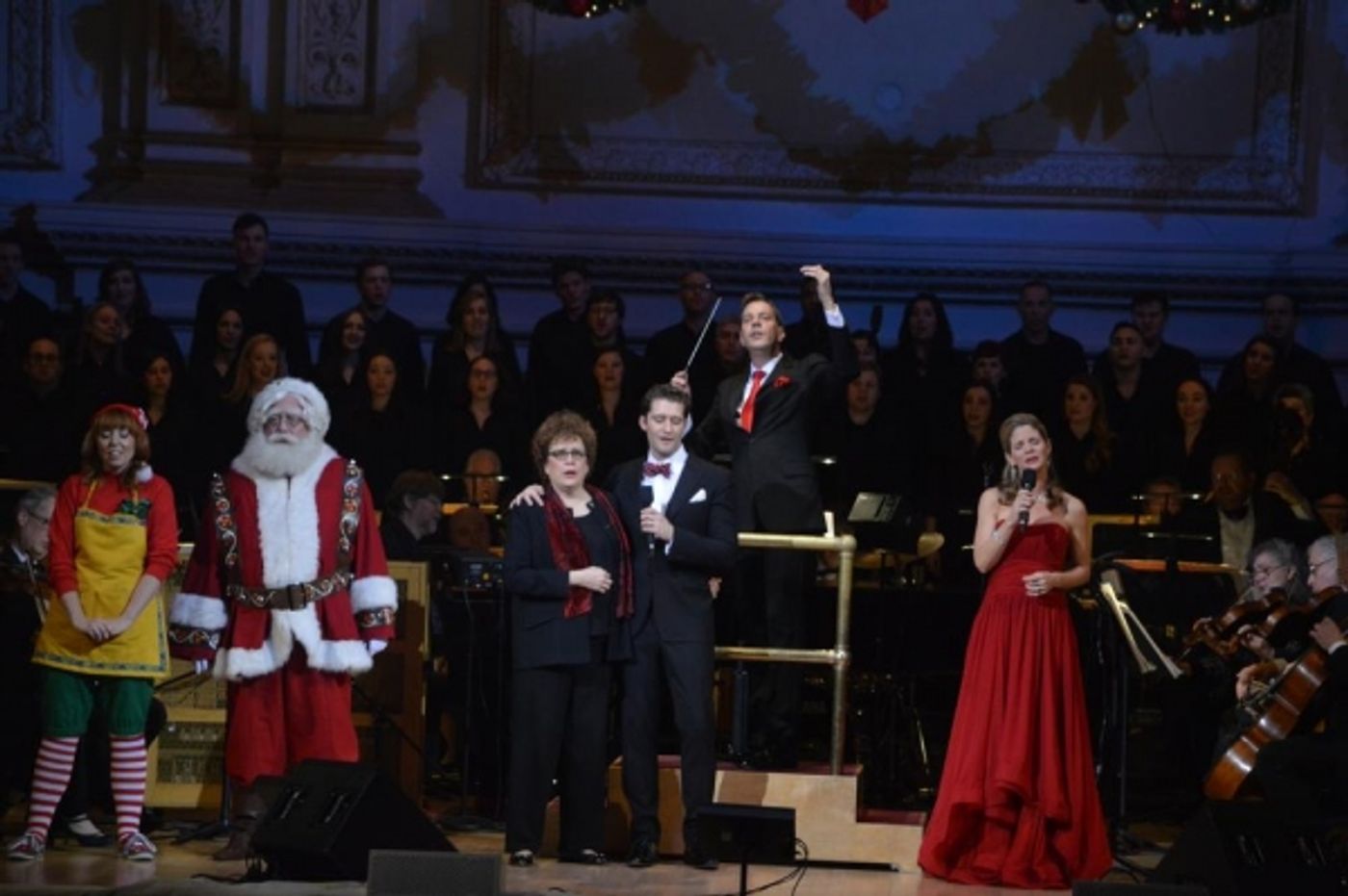 Photo Flash: Kelli O'Hara and Matthew Morrison Perform Holiday Concert with NY Pops  Image