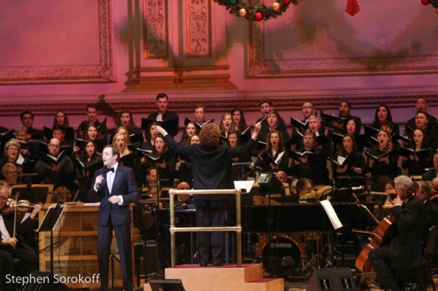 Photo Coverage: More Pics! Kelli O'Hara & Matthew Morrison and The New York Pops Holiday Concert  Image