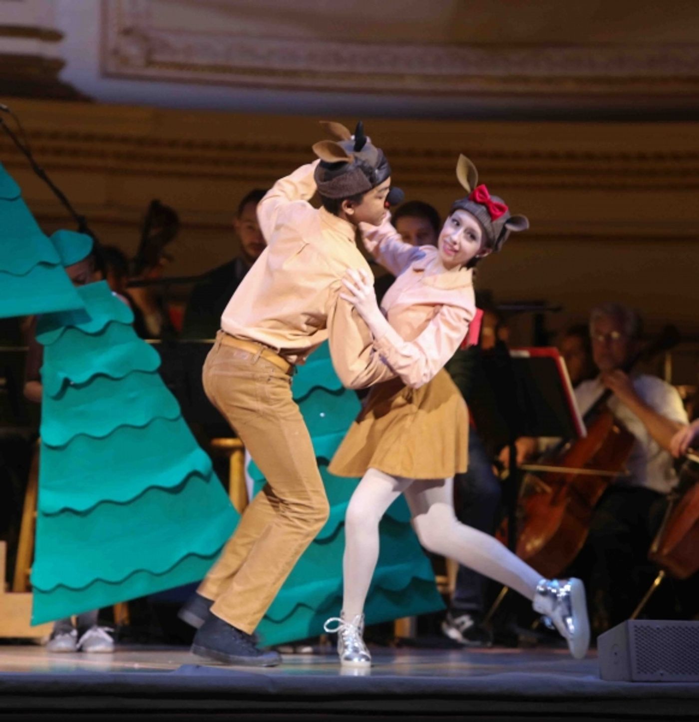 Photo Coverage: In Rehearsal for New York Pops' RUDOLPH THE RED-NOSED REINDEER  Image