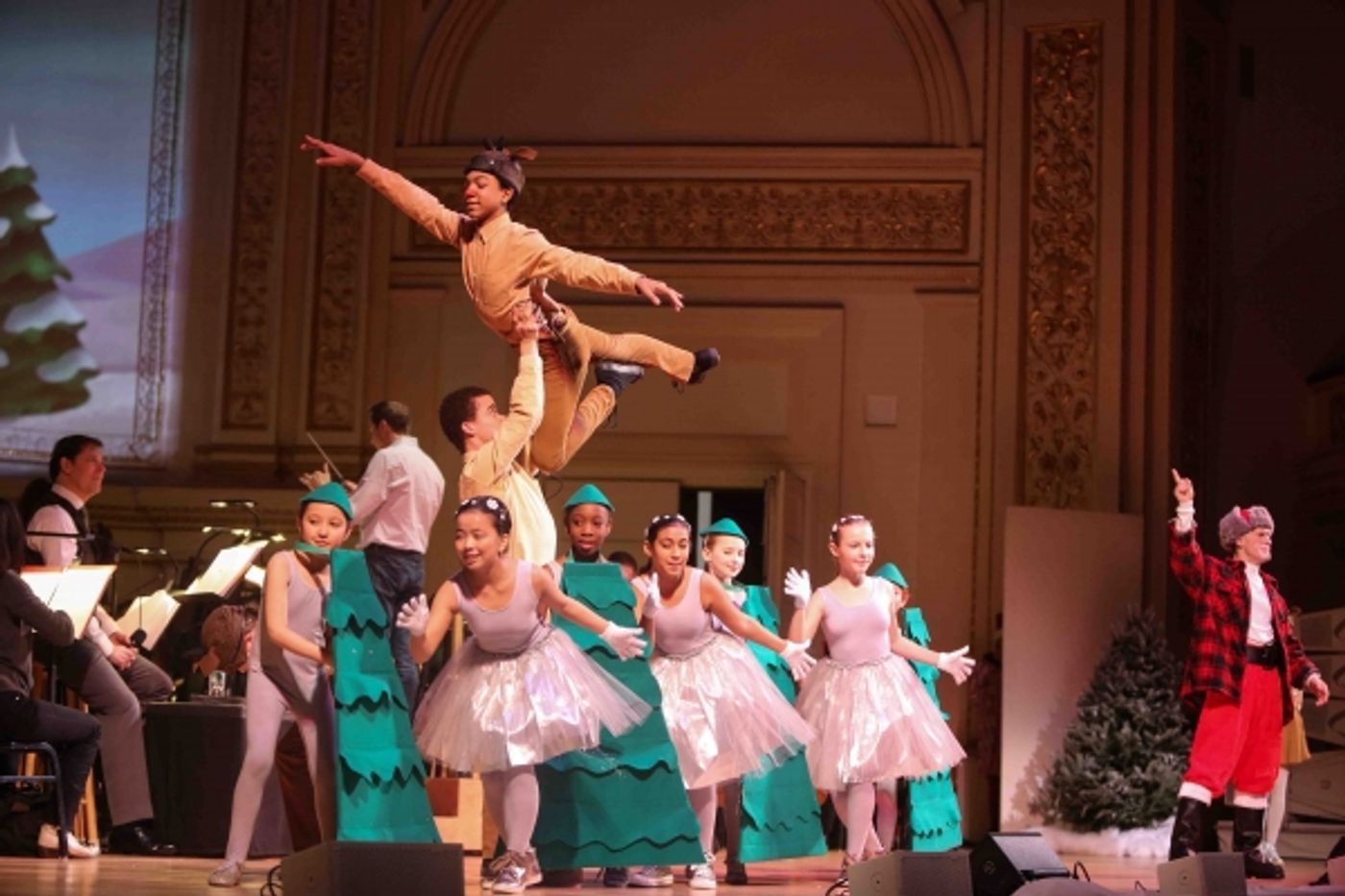 Photo Coverage: In Rehearsal for New York Pops' RUDOLPH THE RED-NOSED REINDEER  Image