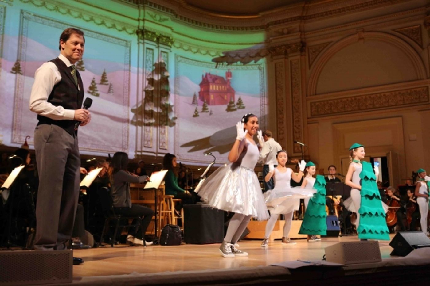 Photo Coverage: In Rehearsal for New York Pops' RUDOLPH THE RED-NOSED REINDEER  Image