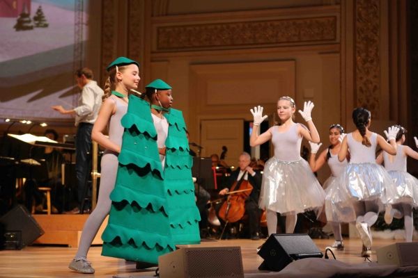 Photos: In Rehearsal for New York Pops' RUDOLPH THE RED-NOSED REINDEER — photo 18 of 21