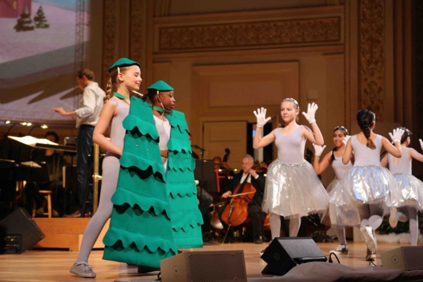 Photo Coverage: In Rehearsal for New York Pops' RUDOLPH THE RED-NOSED REINDEER  Image