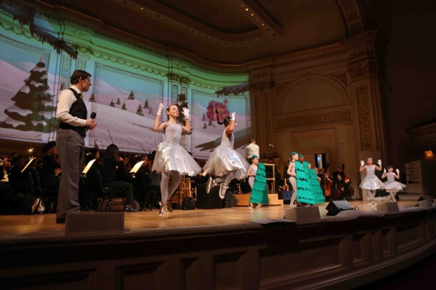 Photo Coverage: In Rehearsal for New York Pops' RUDOLPH THE RED-NOSED REINDEER  Image