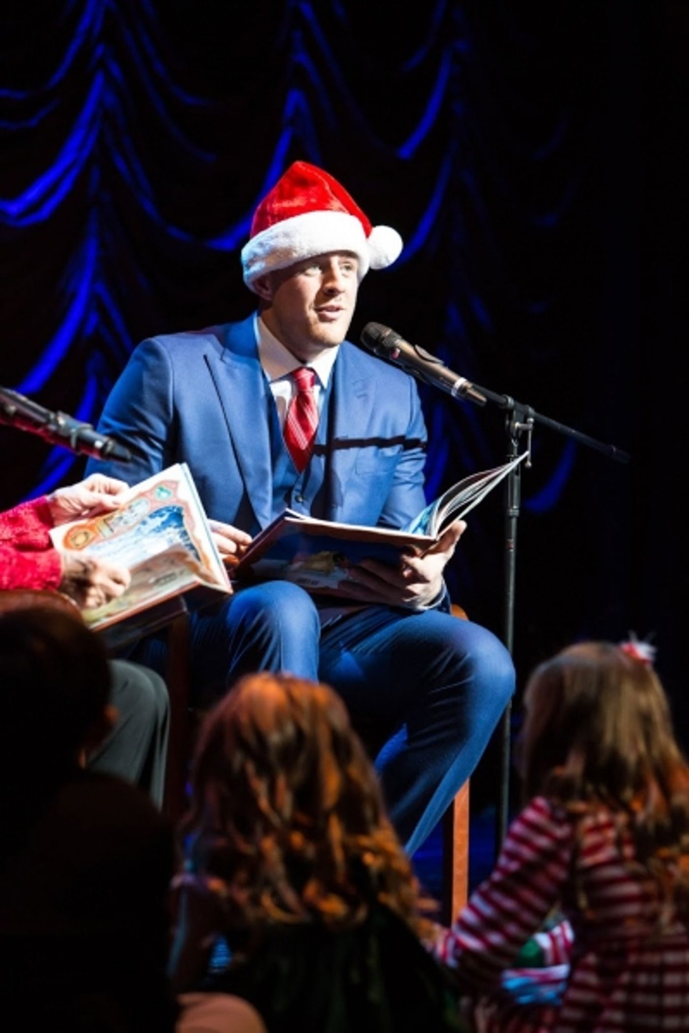 Photo Flash: JJ Watt and Barbara Bush Read 'TWAS THE NIGHT BEFORE CHRISTMAS at Radio City Christmas Spectacular  Image