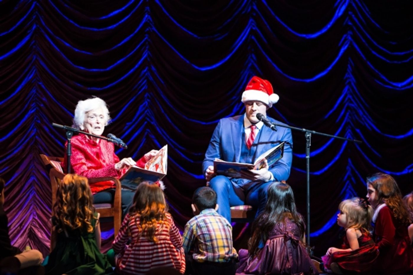 Photo Flash: JJ Watt and Barbara Bush Read 'TWAS THE NIGHT BEFORE CHRISTMAS at Radio City Christmas Spectacular  Image