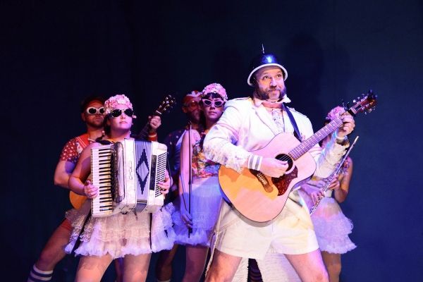 Photos: First Look at The Hypocrites' THE PIRATES OF PENZANCE — photo 1 of 5