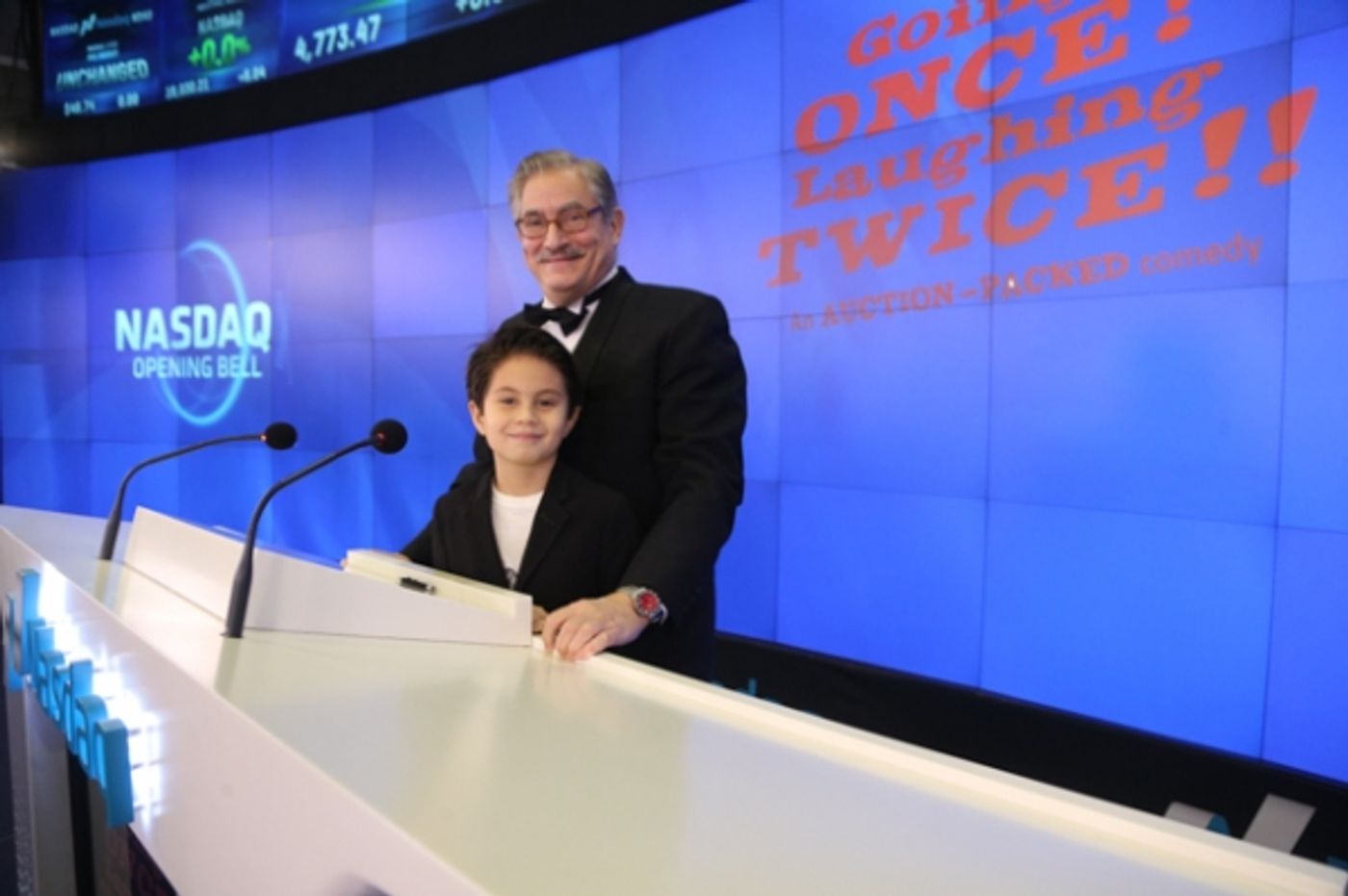 Photo Flash: Cast of GOING ONCE! LAUGHING TWICE!! Rings NASDAQ Opening Bell  Image