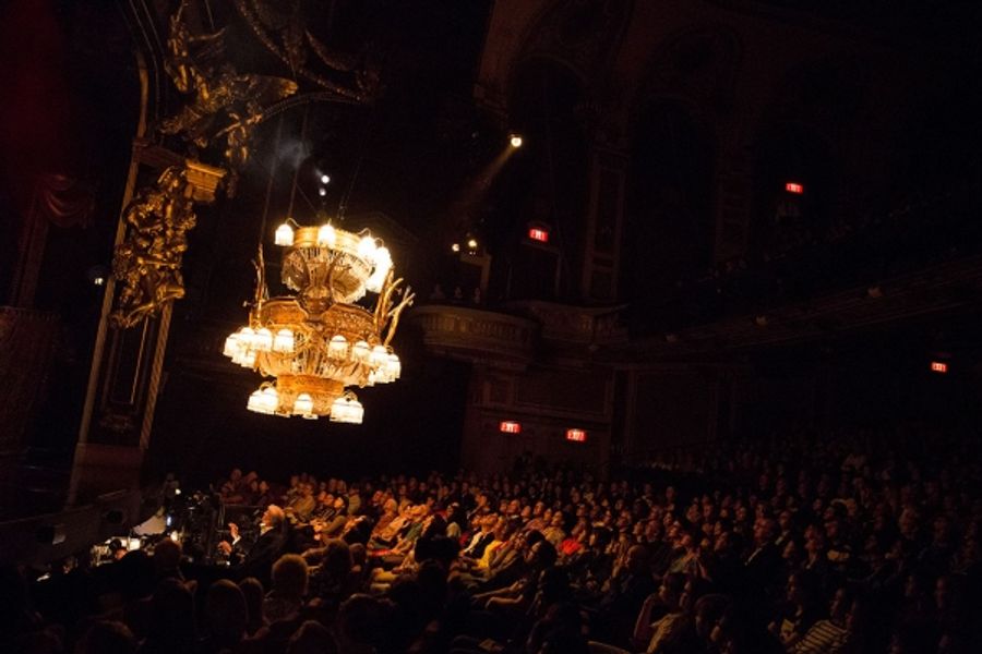 Photo Flash: A Haunting Behind-the-Scenes Look at THE PHANTOM OF THE OPERA on Broadway! Image