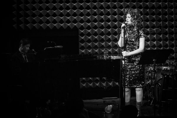 Sandra Bernhard Photo