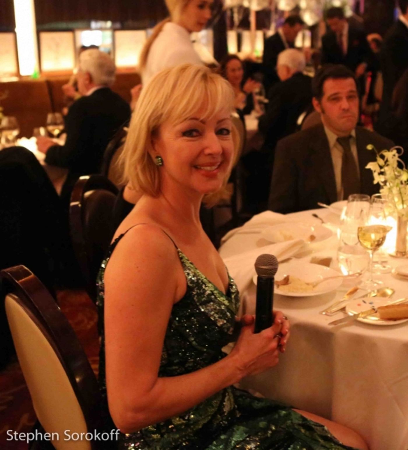 Photo Coverage: Neil Sedaka Sings in 2015 with A PIANO AT LE CIRQUE  Image