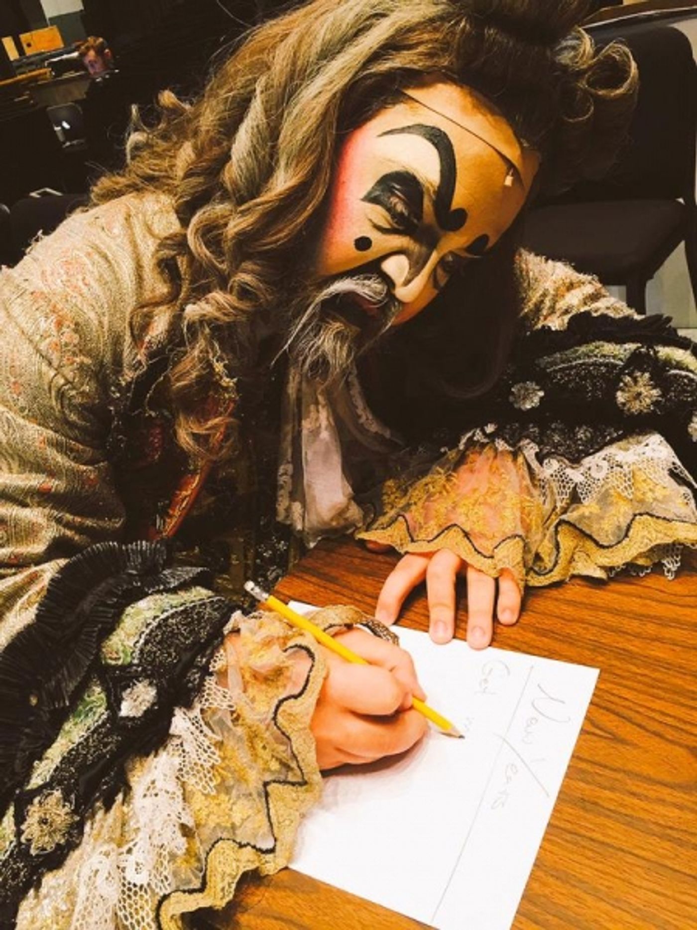 Photo Flash: Saturday Intermission Pics- January 3 - Broadway Says Goodbye to SIDE SHOW, PIPPIN, and More! Photo Flash: Saturday Intermission Pics- January 3 - Broadway Says Goodbye to SIDE SHOW, PIPPIN, and More! Image