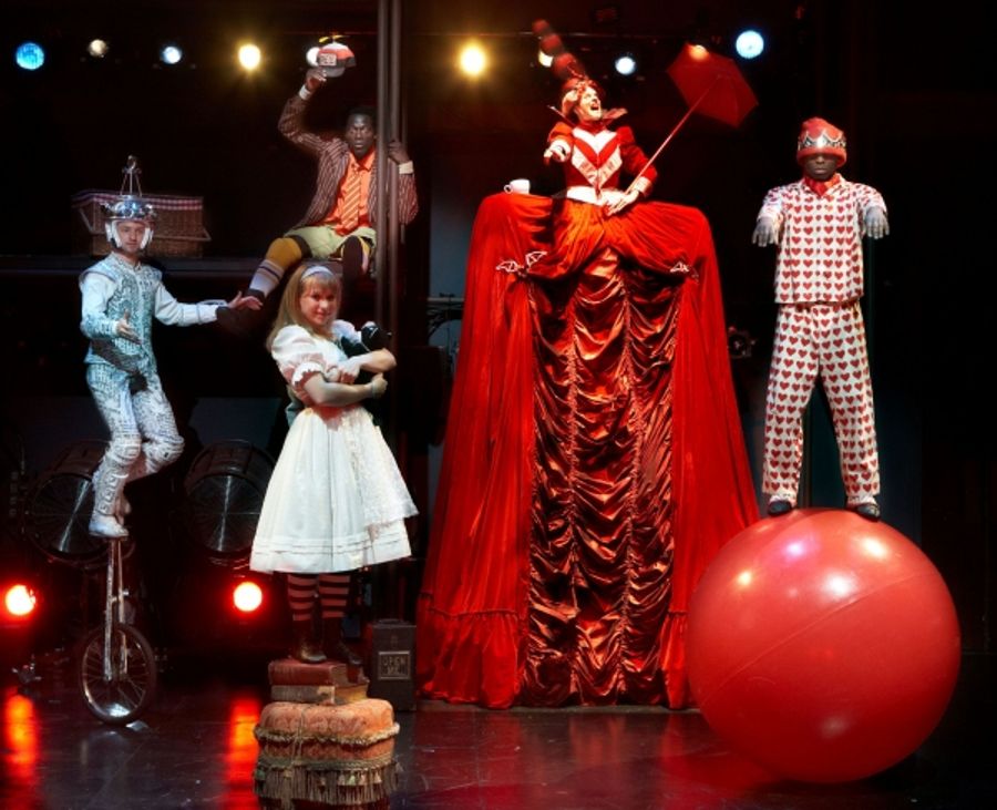 Photo Flash: First Look at Lookingglass Theatre's LOOKINGGLASS ALICE Image