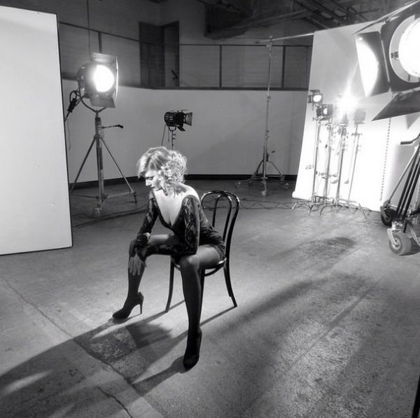 Photos: First Look at CHICAGO's Newest Murderess, Jennifer Nettles! — photo 2 of 2