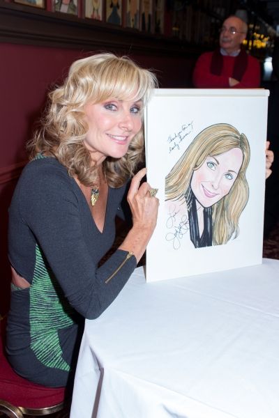 Photos: MAMMA MIA!'s Judy McLane Receives Sardi's Portrait — photo 13 of 17