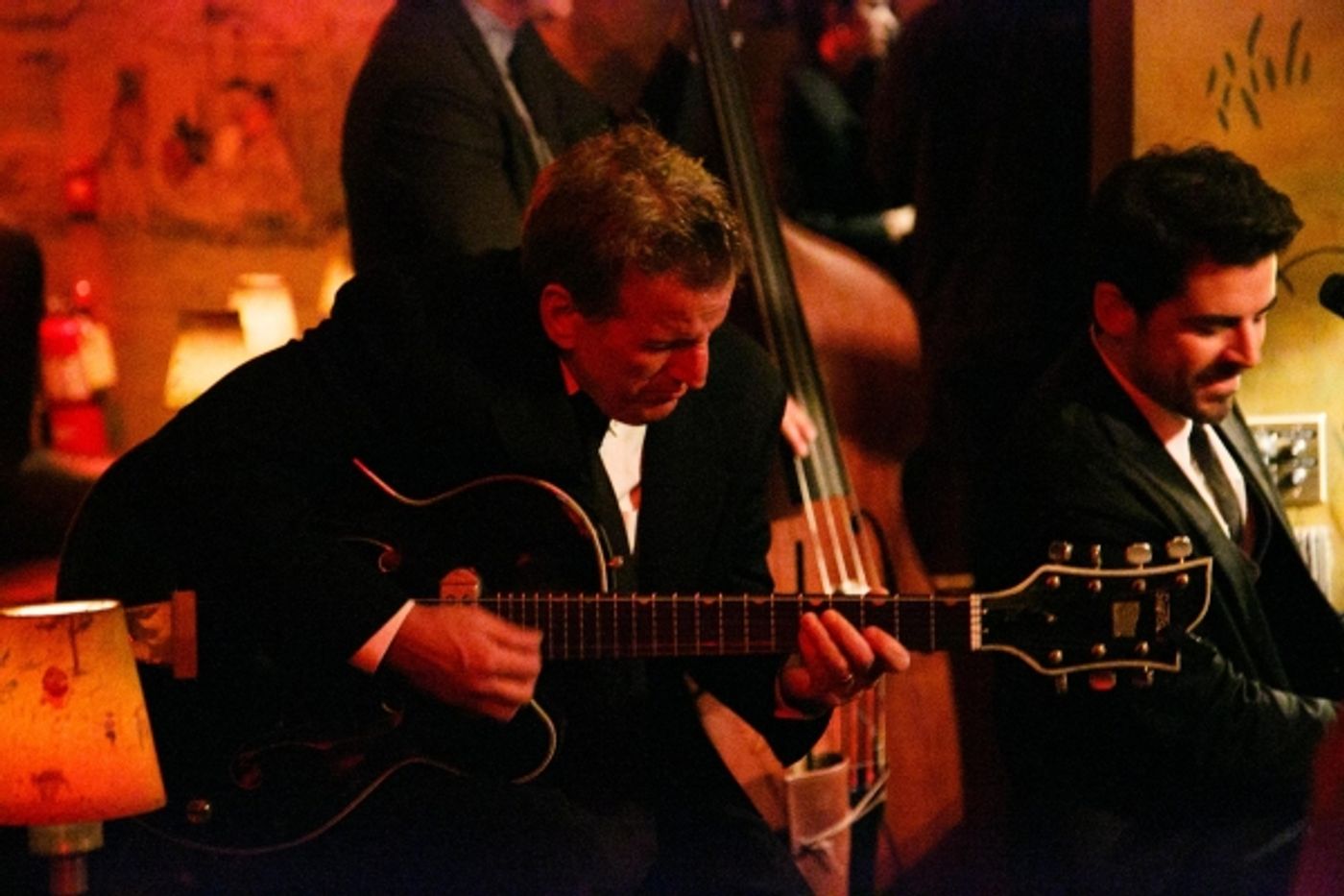 Photo Flash: Tony DeSare Performs Bemelmans Residency at The Carlyle Image