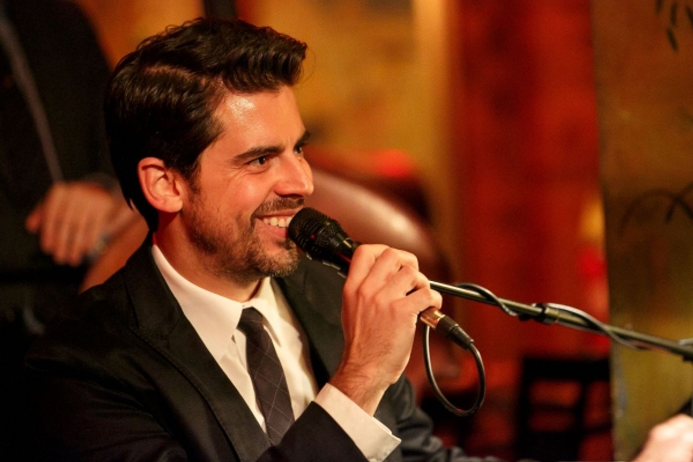Photo Flash: Tony DeSare Performs Bemelmans Residency at The Carlyle Image