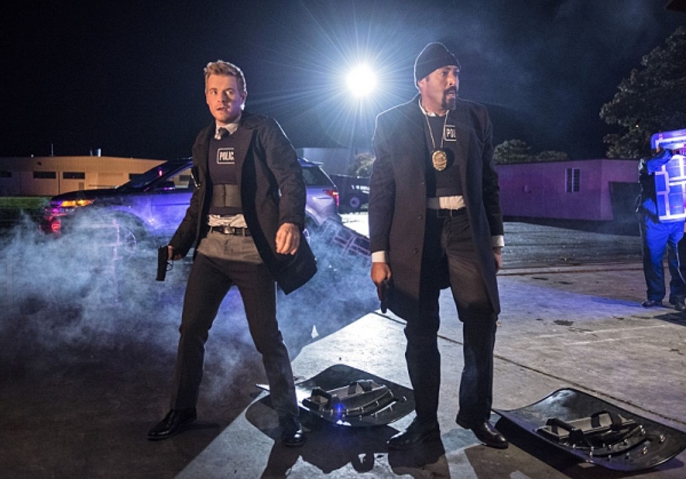 Photo Flash: Sneak Peek - 'Rogues' Take Over in THE FLASH's Mid-Season Debut Photo Flash: Sneak Peek - 'Rogues' Take Over in THE FLASH's Mid-Season Debut Image