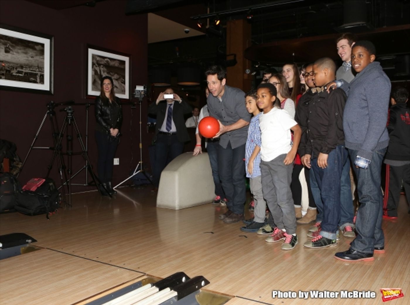 Photo Coverage: Broadway Bowls for Charity- Inside Paul Rudd's All-Star Bowling Benefit!  Image