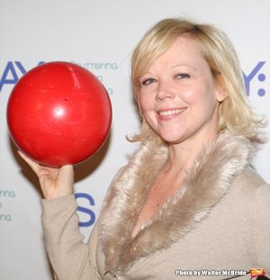 Emily Bergl  Photo