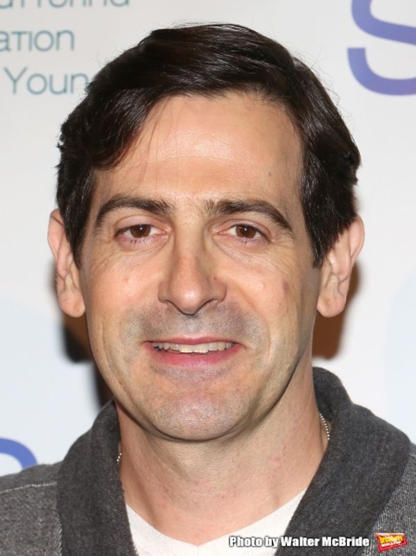 Greg Naughton  Photo