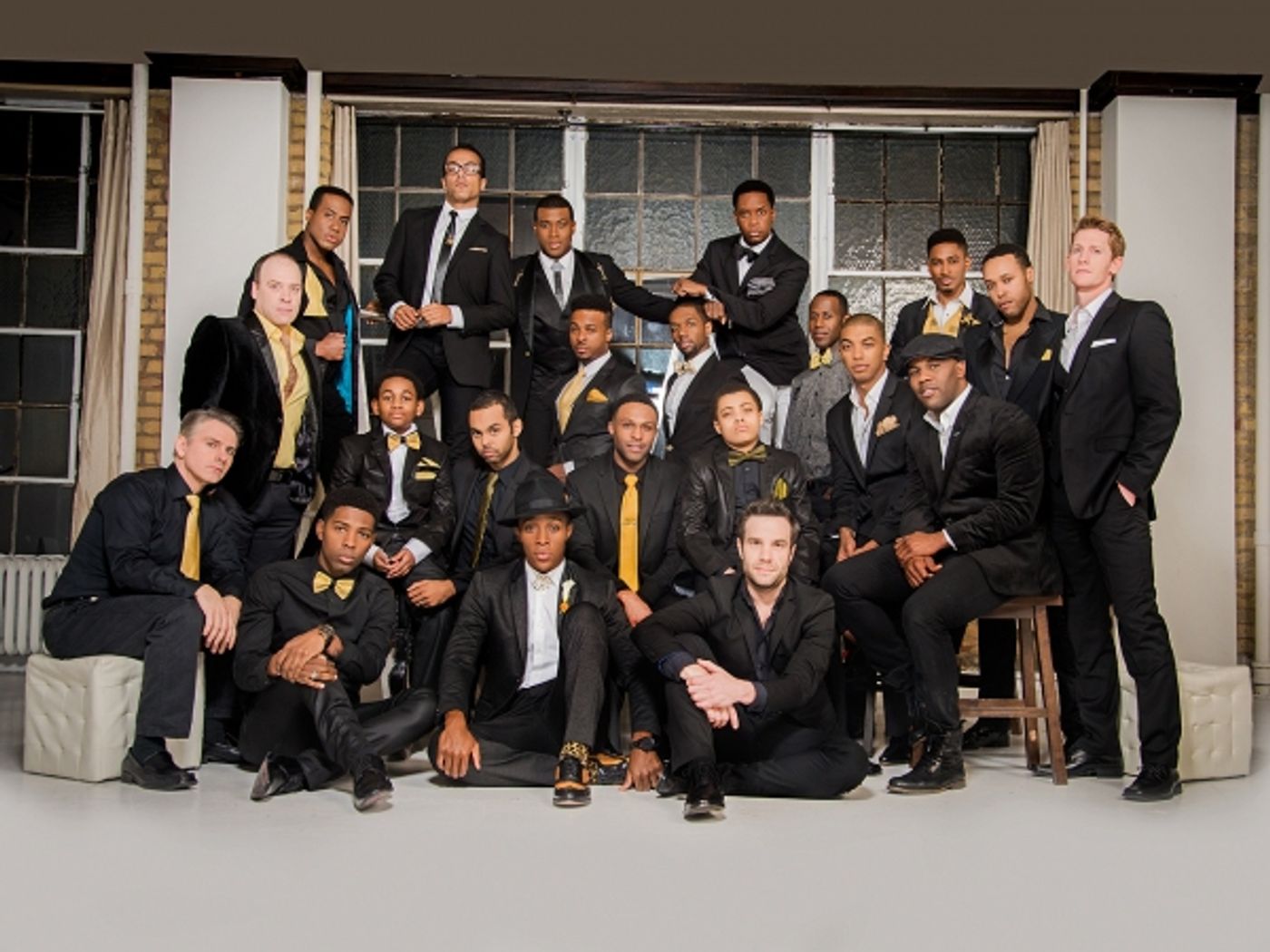 Photo Flash: MOTOWN THE MUSICAL Tour Celebrates Music Legacy With High Fashion Portraits  Image