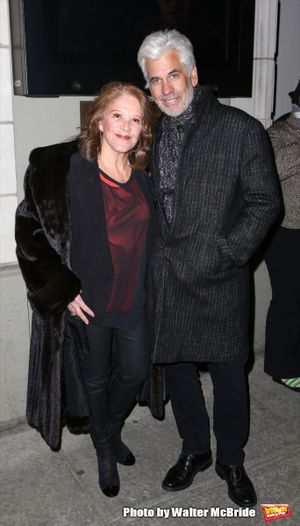 Linda Lavin and husband Steve Bakunas @ BroadwayWorld Linda Lavin and husband Steve Bakunas Photo