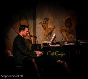 Cheyenne Jackson Photo