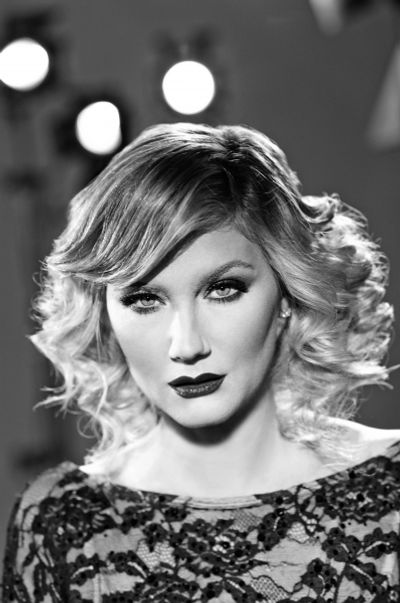 Jennifer Nettles Photo
