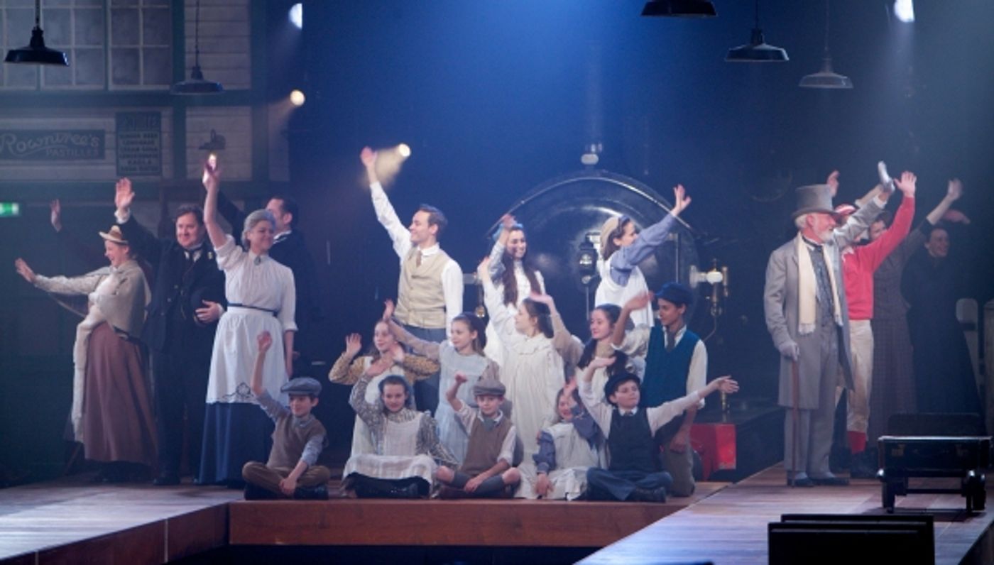 Photo Flash: Inside Opening Night of THE RAILWAY CHILDREN at King's Cross Theatre  Image