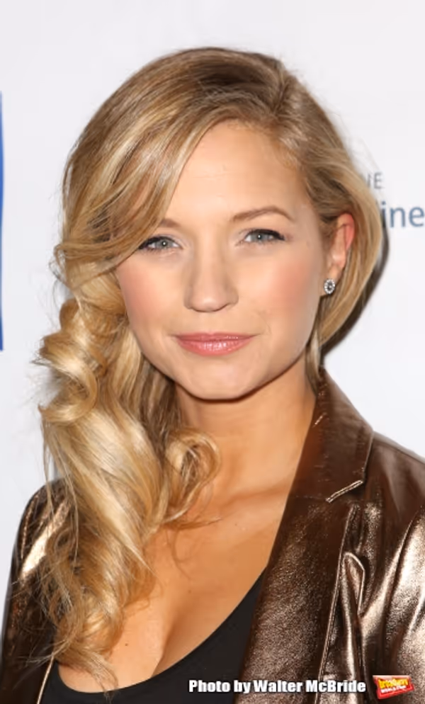 Vanessa Ray  Photo