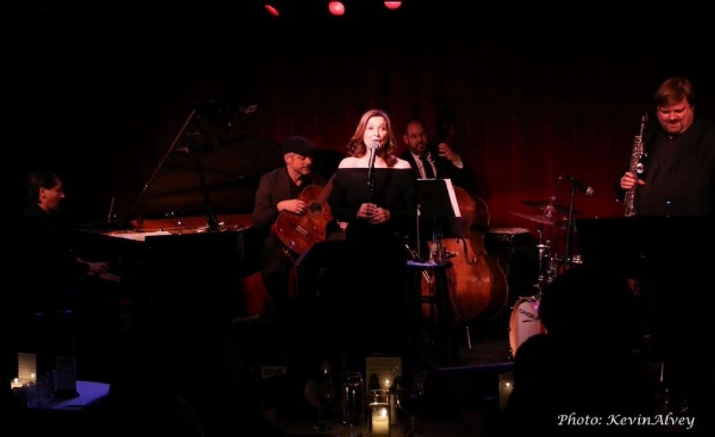 Photo Flash: Singer Joanne Tatham Comes to Birdland  Image