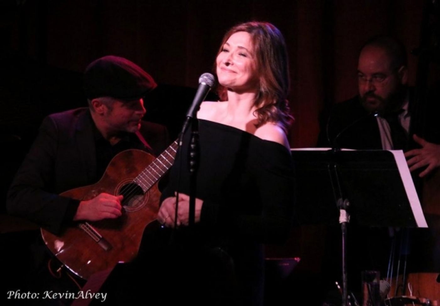 Photo Flash: Singer Joanne Tatham Comes to Birdland  Image