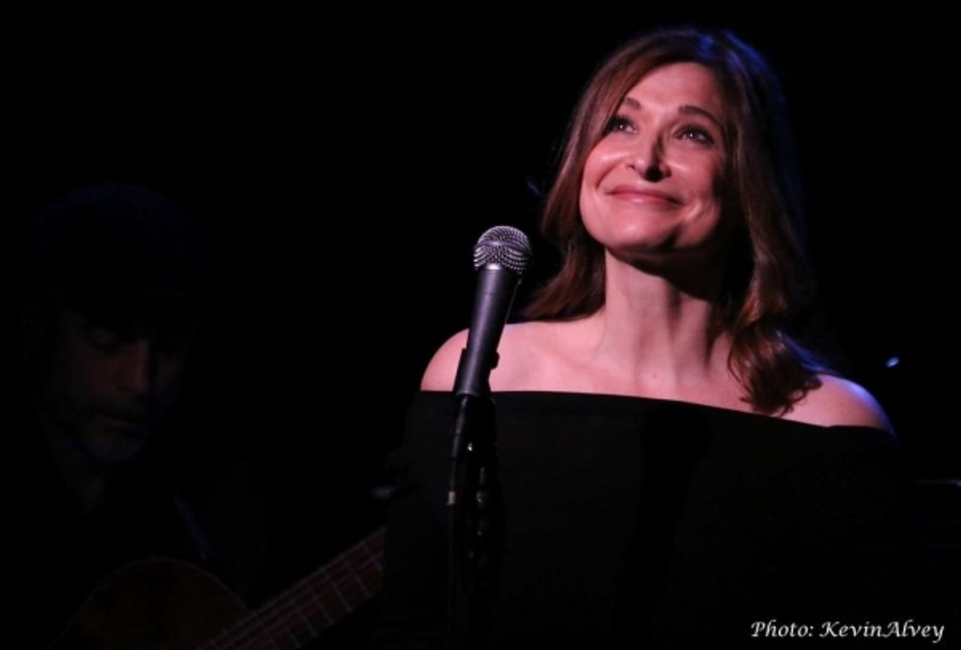 Photo Flash: Singer Joanne Tatham Comes to Birdland  Image