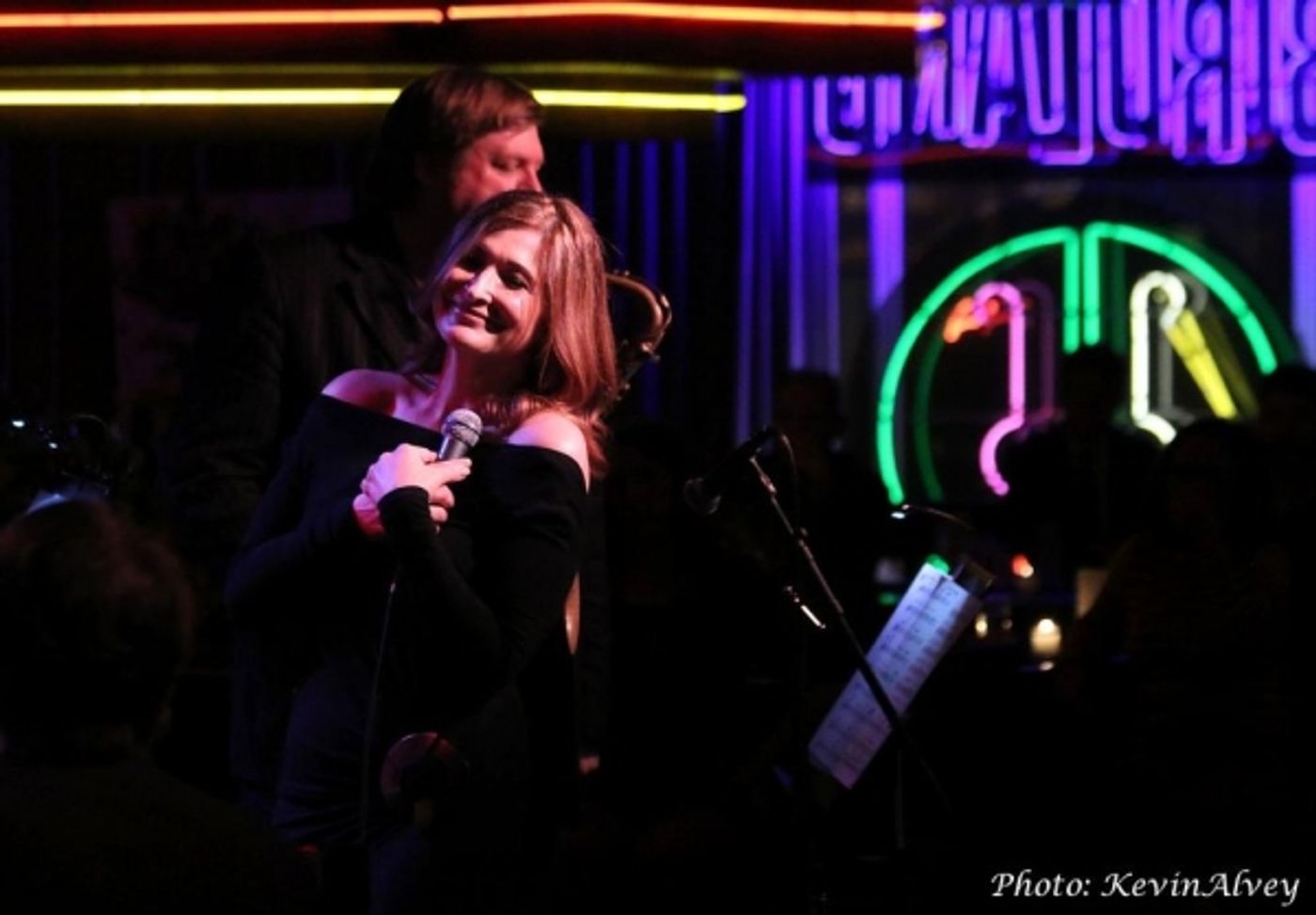 Photo Flash: Singer Joanne Tatham Comes to Birdland  Image
