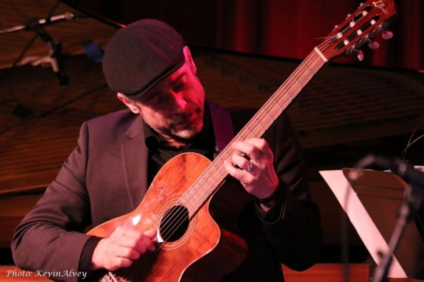 Photo Flash: Singer Joanne Tatham Comes to Birdland  Image