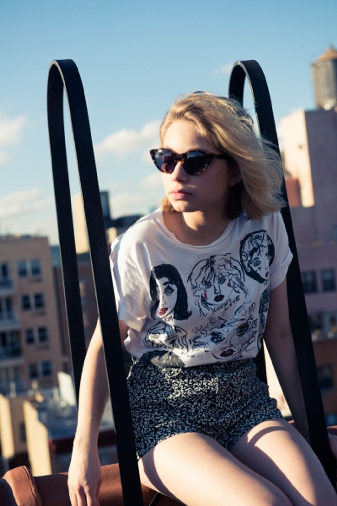Photo Flash: Inside Look at Broadway Star and Blogger Tavi Gevinson's New York Life Photo Flash: Inside Look at Broadway Star and Blogger Tavi Gevinson's New York Life Image