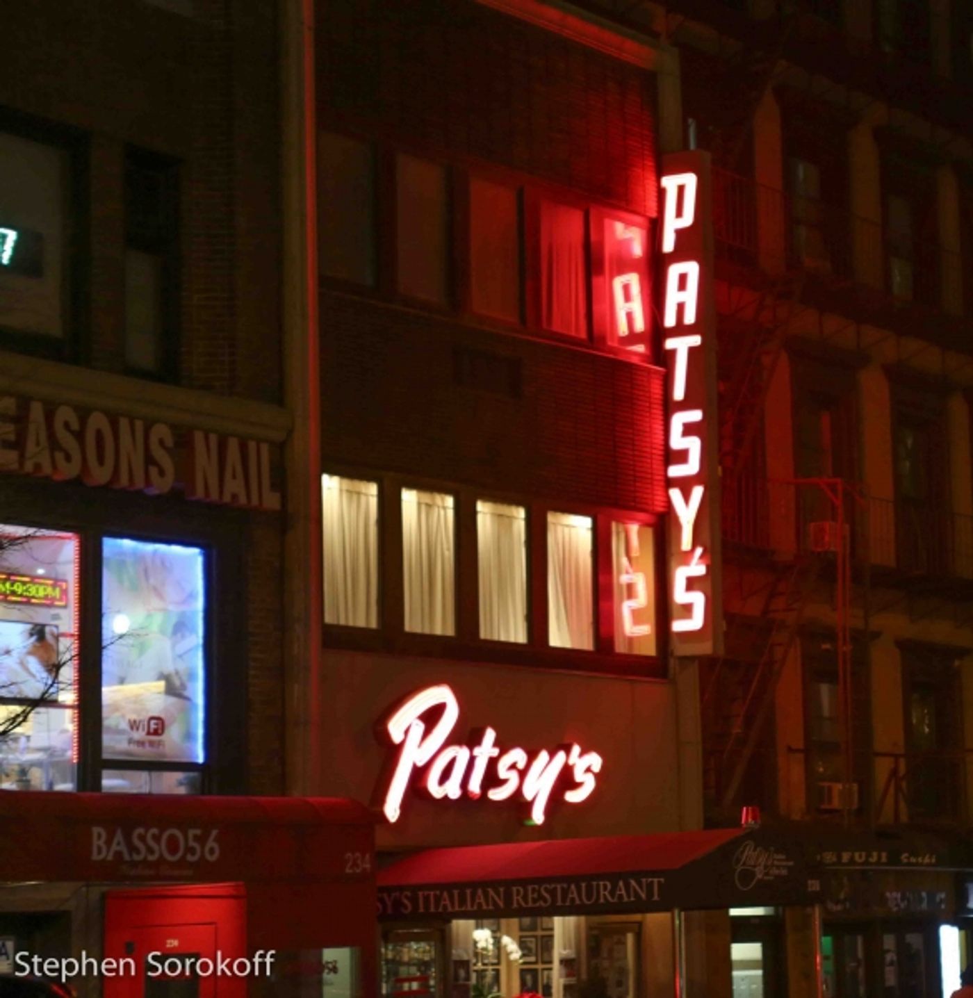 Photo Coverage: Stewart F. Lane Visits Backstage with Peter LeDonne  Image