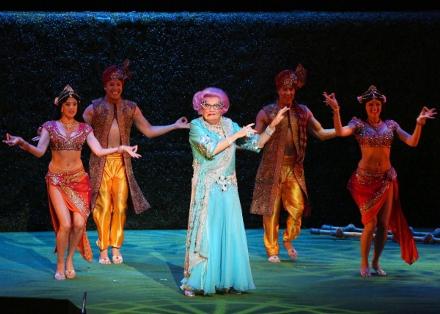 Photo Flash: Sneak Peek - DAME EDNA'S GLORIOUS GOODBYE - THE FAREWELL TOUR Opens Tonight at the Ahmanson  Image