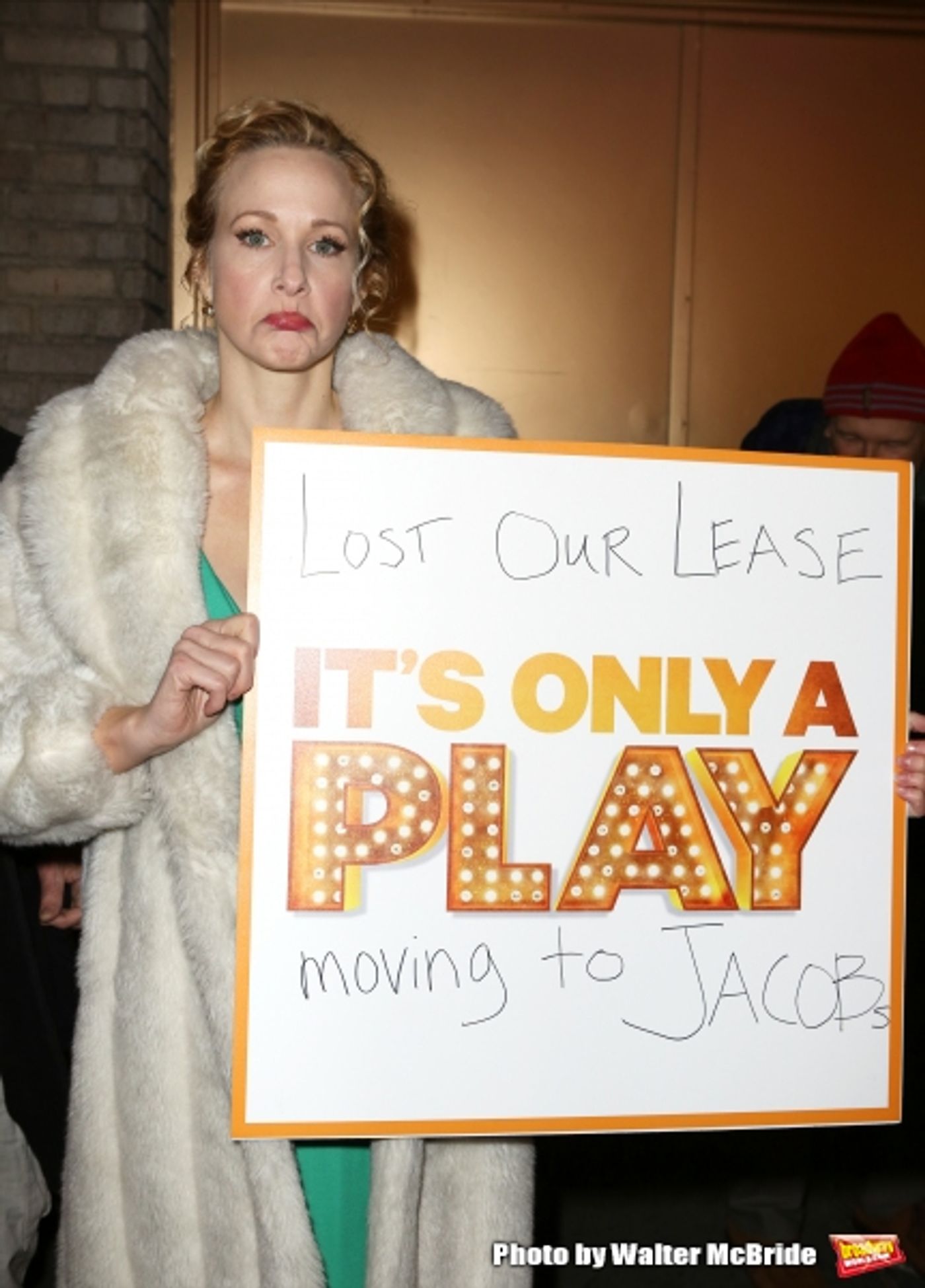 Photo Coverage: Katie Finneran, Martin Short, Matthew Broderick, and More Celebrate IT'S ONLY A PLAY Moving Day  Image