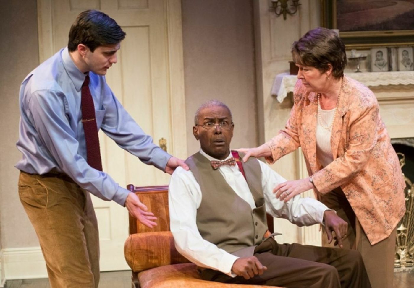 Photo Flash: First Look at Raven Theatre Company's DIVIDING THE ESTATE  Image