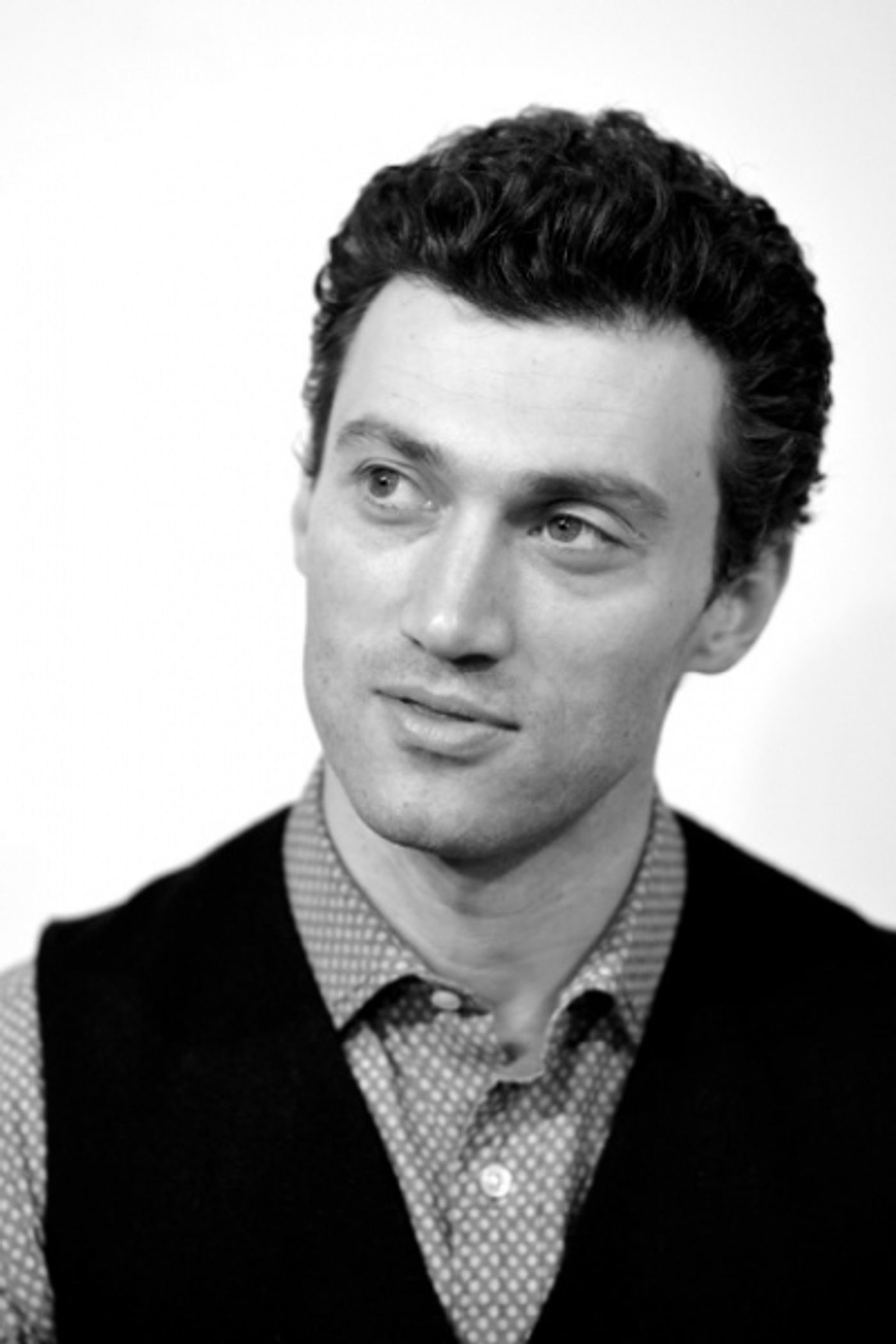 Photo Flash: Tony Nominee Bryce Pinkham for the Creative Faces Project  Image