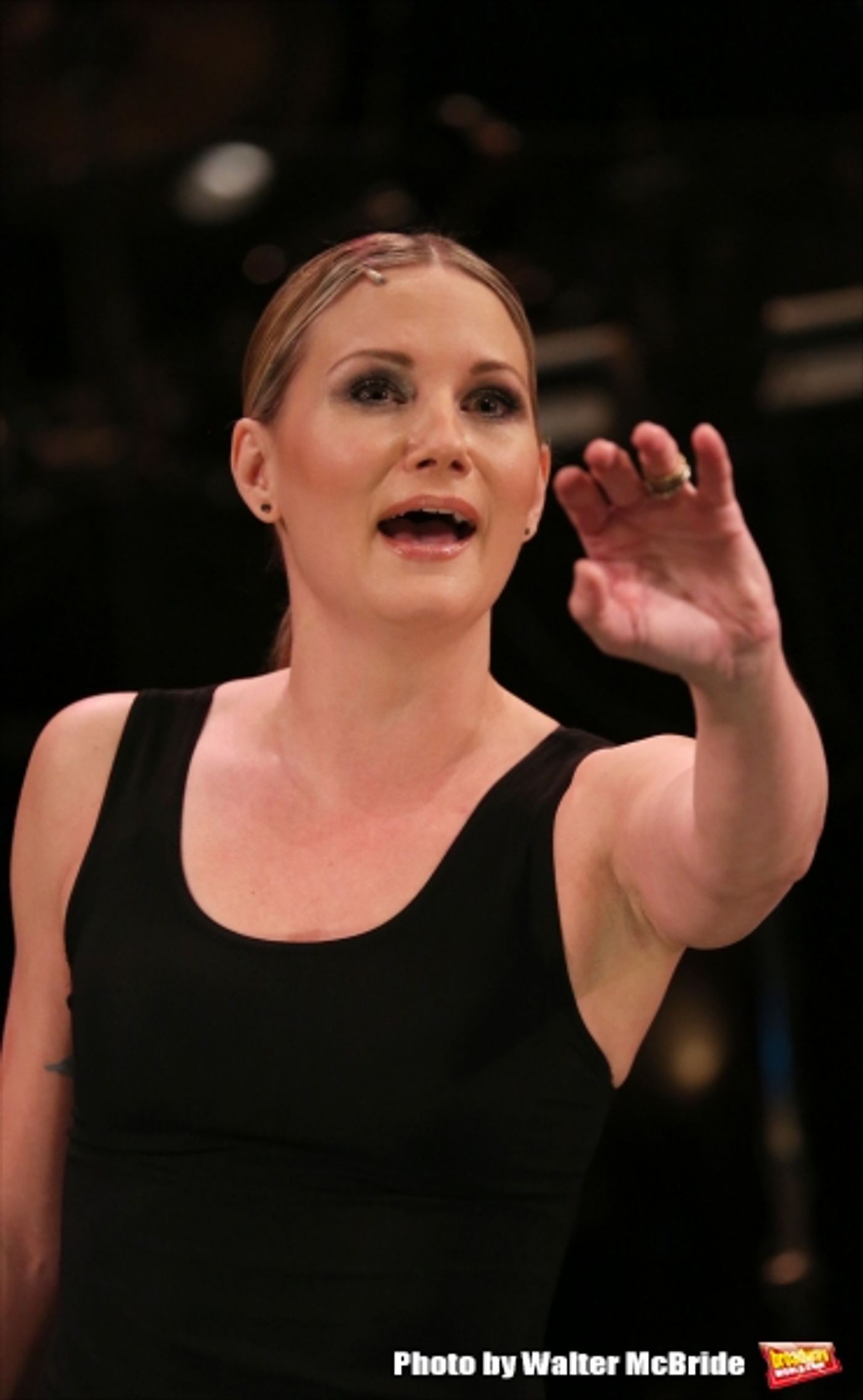 Photo Coverage: Jennifer Nettles and Carly Hughes Prep for Broadway's CHICAGO  Image
