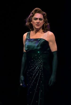 Gene Weygandt as Albin Photo