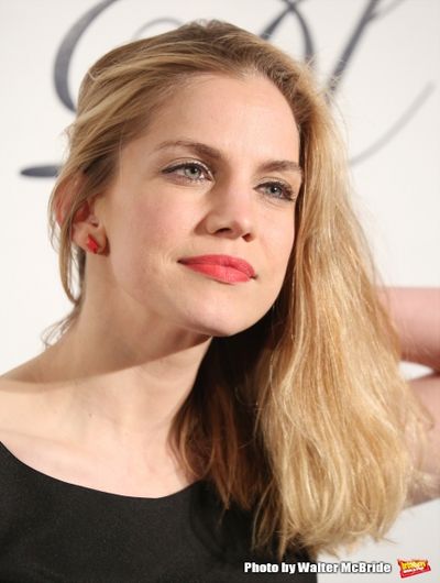 Anna Chlumsky Photo
